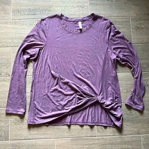 ⭐️Ideology long sleeve tee XL⭐️2 for $15